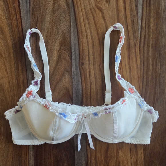 Source Unknown Other - Lovely Floral Lace Ivory Bra 34B Ribbon Adjustable Underwire